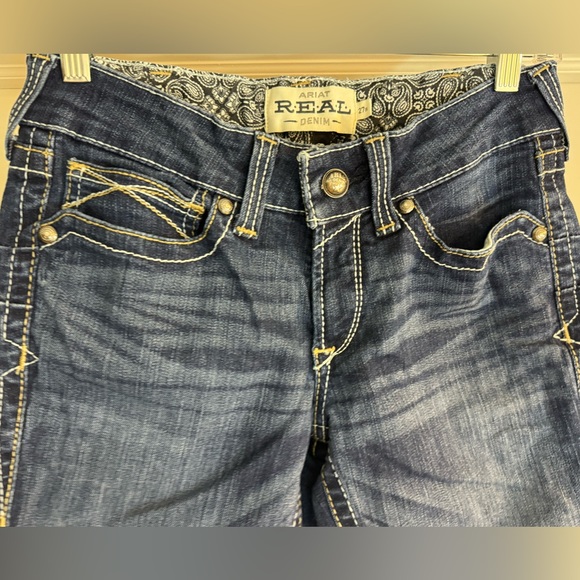 Ariat R.E.A.L. Mid Rise Stretch Whipstitch Boot Cut Jean, size 27R - Picture 4 of 7